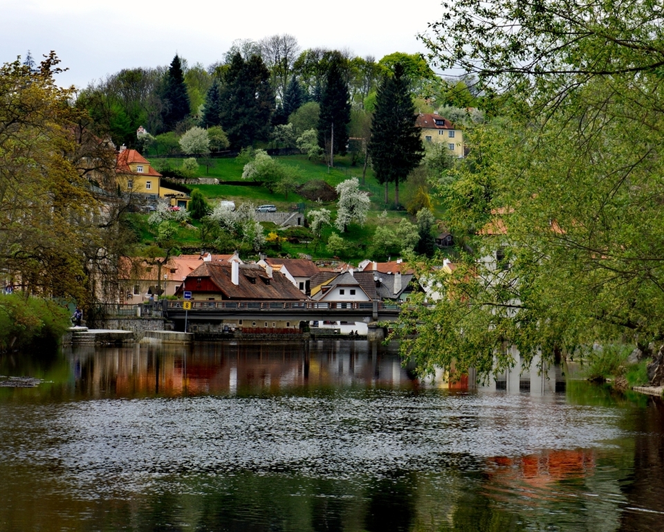 The Spring in Cesky Krumlov, Czech Republic_fororder_9