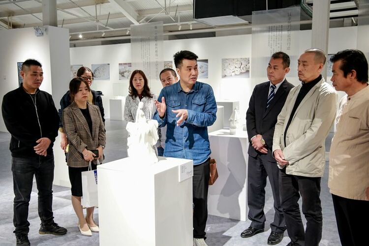 （转载）“行走的瓷音——西安美术学院杨志个展”在铜川耀瓷小镇开幕