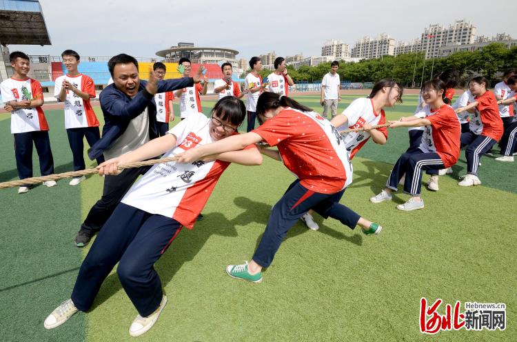 河北邯郸：快乐减压 笑迎高考