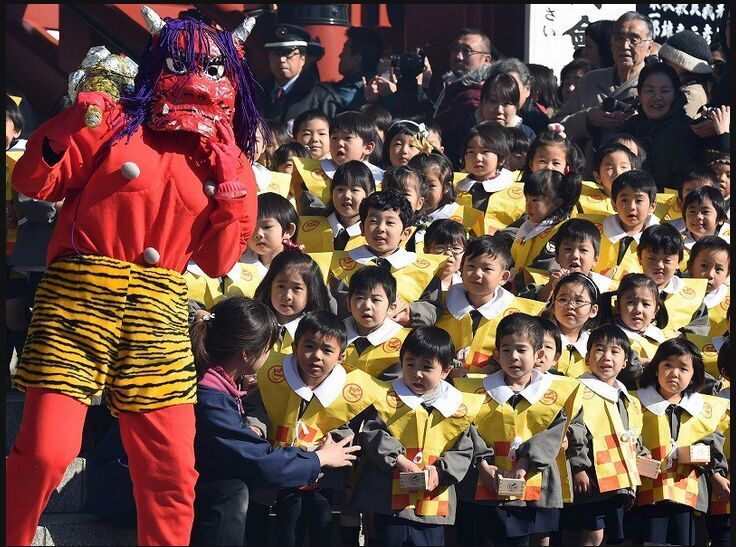 日本各地幼儿园节分组织小朋友撒豆驱“鬼”