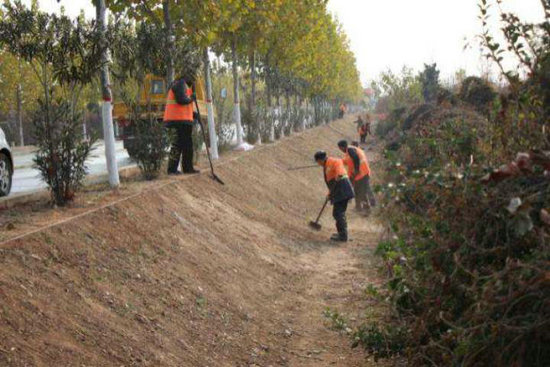 【OK】【河南供稿】平顶山汝州市抓住春季公路养护时机 美化绿化公路环境