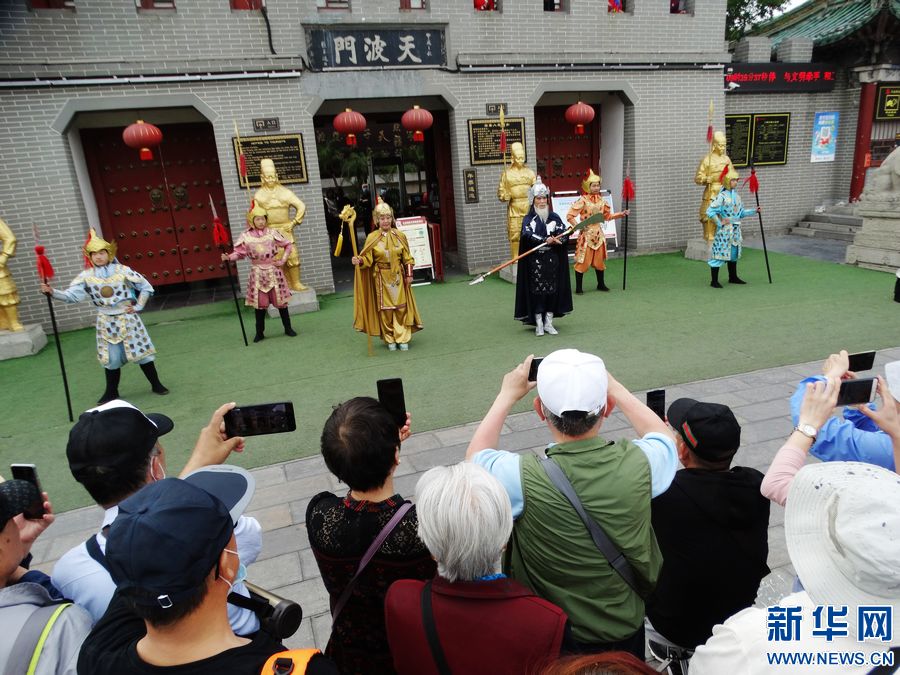 古城开封：旅游惠民人气旺