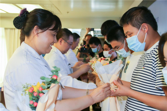 西安交大一附院举办圆锥角膜一站式诊疗中心启动仪式暨圆锥角膜患者病友会