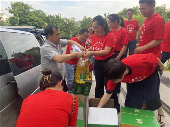 “考的道道全会、蒙的道道道全对”为高考“打call”公益送考活动在南京市举行_fororder_11