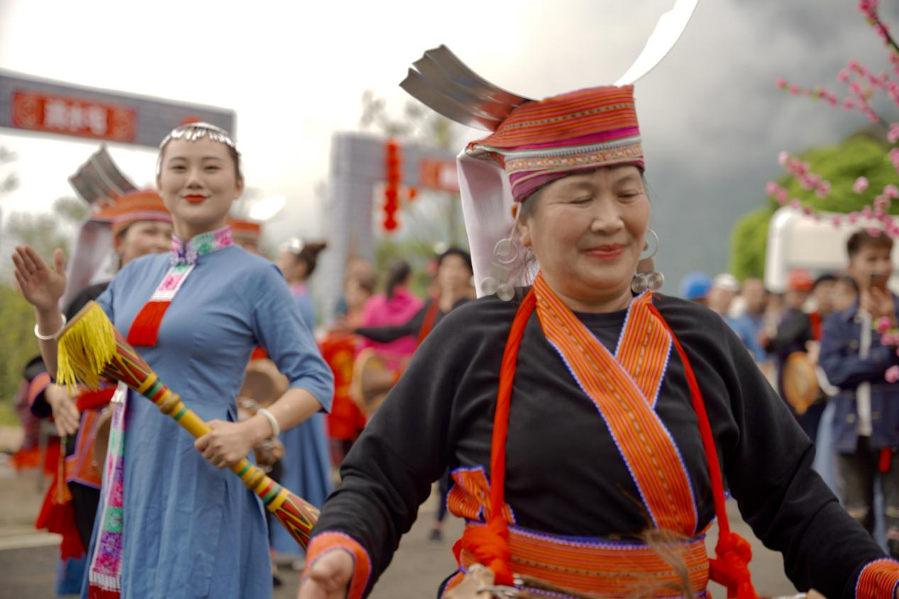 广西金秀：民俗活动丰富多彩 圣堂山风景美如画（组图）_fororder_图片9