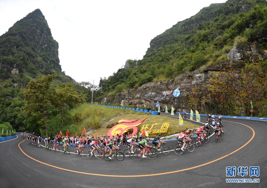 广西：走好生态脱贫路 让荒山披绿穷岭生金