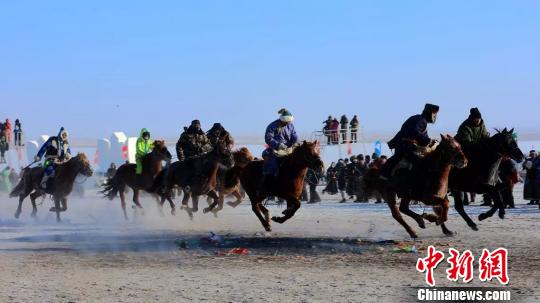 网络媒体走转改：在“中国冷极”过年的台湾人