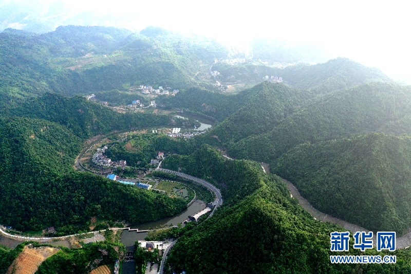 开着汽车看乡村|十竹公路串起十堰西沟乡村旅游经济带