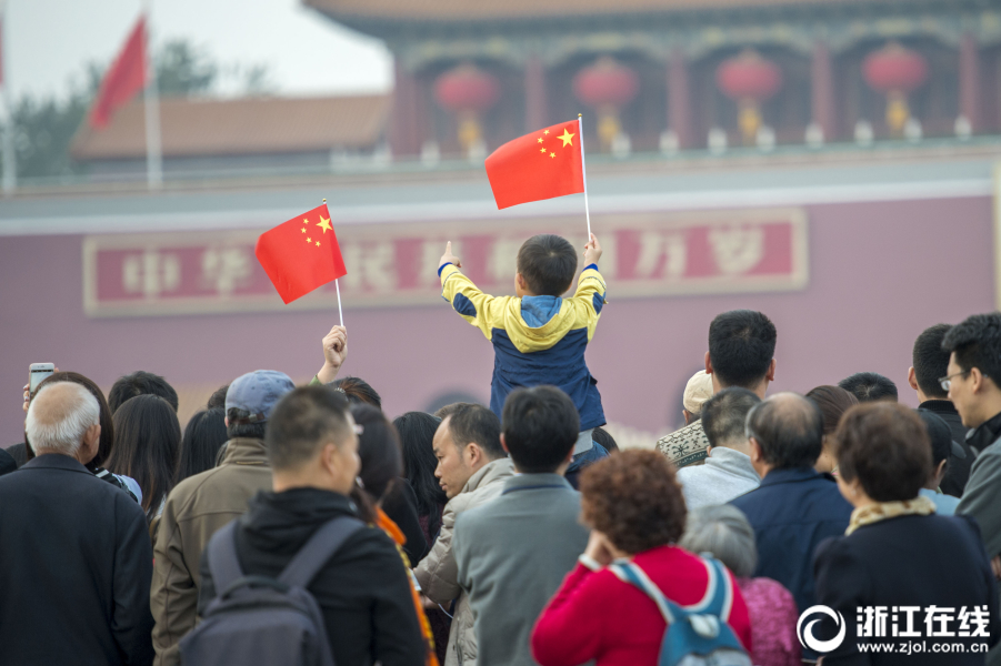 北京：花团锦簇 喜迎十九大