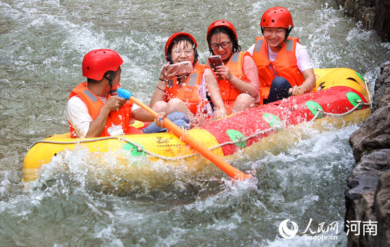 安阳林州：乐享凉爽夏日