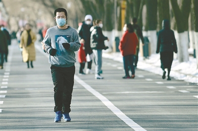 沈阳：“跑马”线下不跑线上跑