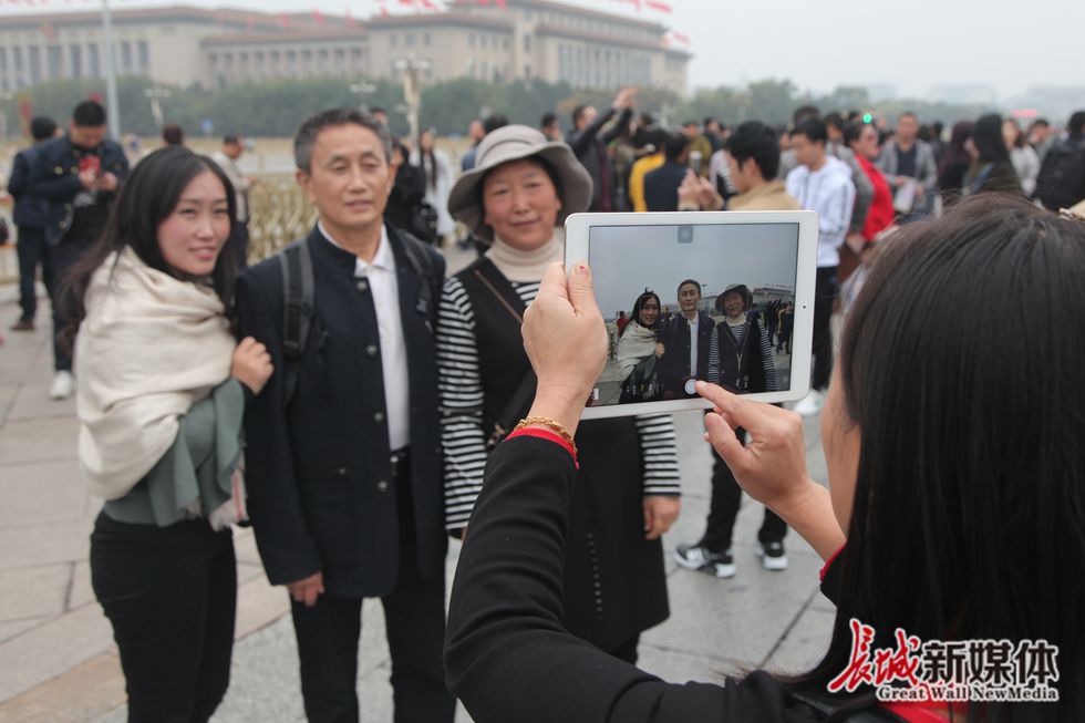 “十九大时间”的北京街头：百姓对未来生活充满期待