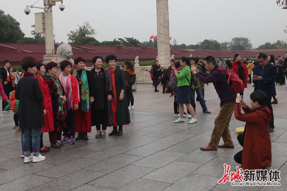 “十九大时间”的北京街头：百姓对未来生活充满期待