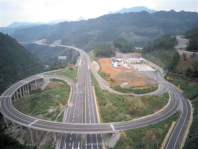 【社会民生 列表】南道高速明天正式通车  南川到道真缩至45分钟