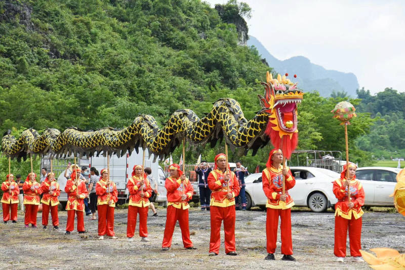 广西环江：祈福纳牛共庆分龙节