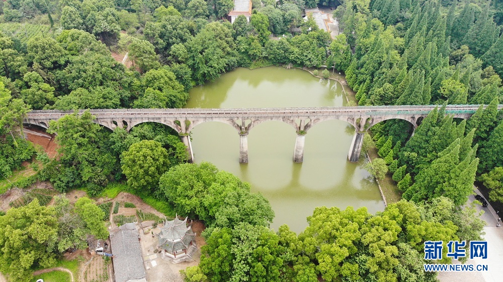 航拍湖北当阳玉泉寺