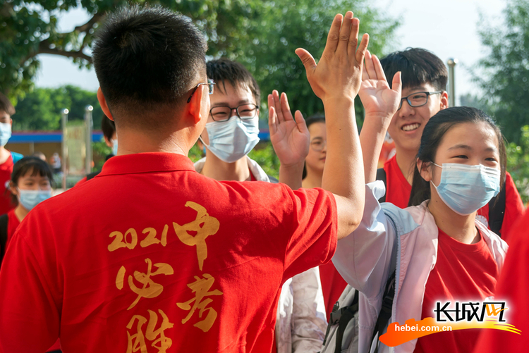 组图丨时光不负赶路人！雄安新区中考来啦！