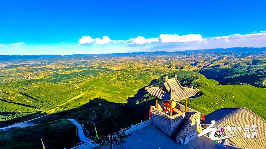 吕梁：秀丽玉林山 层峦障天