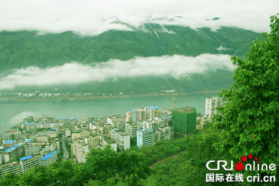 不签【行游巴渝标题+摘要】重庆巫山现云雨奇观