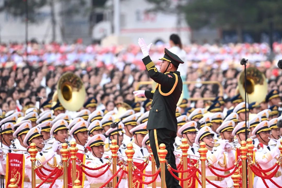 庆祝大会开始！现场高清大图来了！