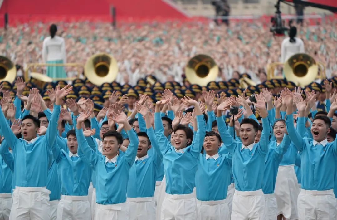 庆祝大会开始！现场高清大图来了！