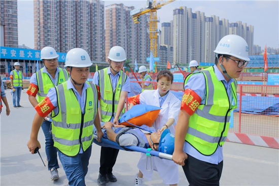 “强化安全管控，筑牢安全防线” 南京市栖霞区举办建筑工程触_fororder_2