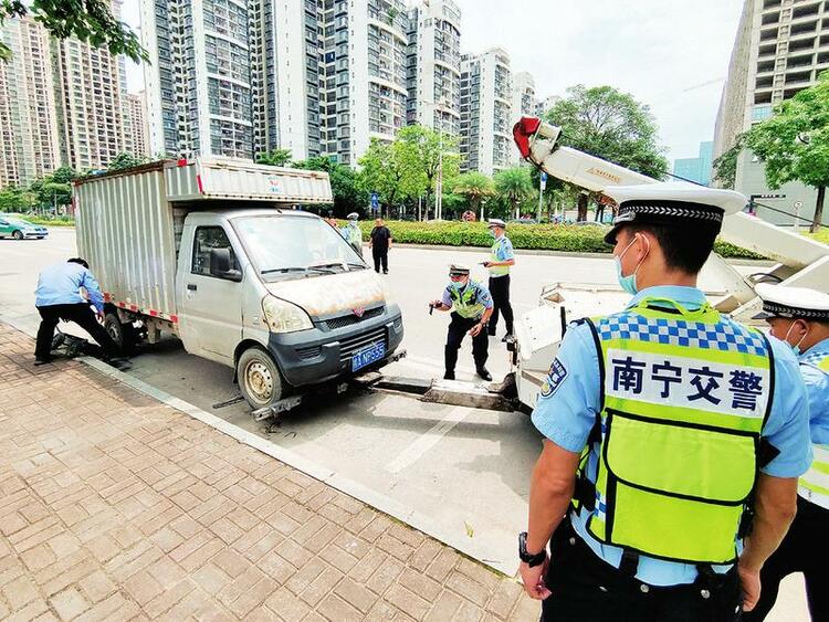 南宁全力开展交通秩序优化整治行动 不断提升群众幸福感