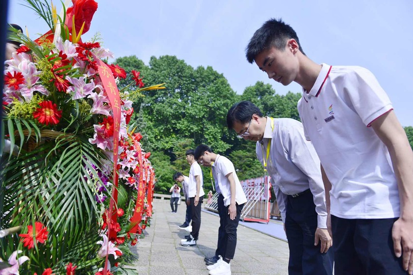 （供稿 教育列表 三吴大地南京 移动版）江苏“青年红色筑梦之旅”活动启动 优秀涉农创业项目与企业签约（列表页标题）江苏“青年红色筑梦之旅”活动启动