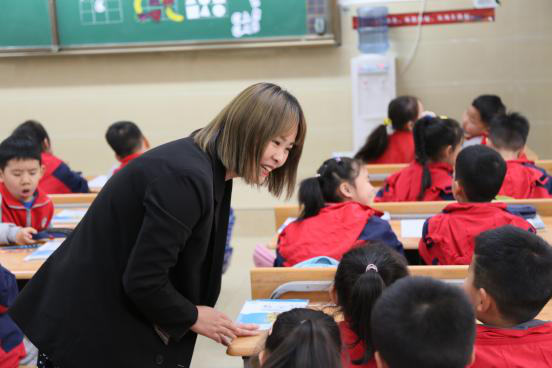 打造“三个课堂”，让学生全面发展成就美好人生 西安高新区第十小学课堂革命在行动