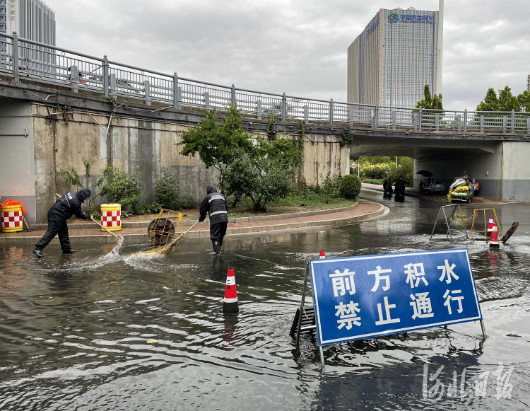 河北石家庄：做好强降雨防范工作