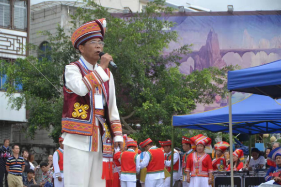 【OK】【广西供稿 音频配文】“广西歌王”覃九宏：唱山歌 推介广西风景