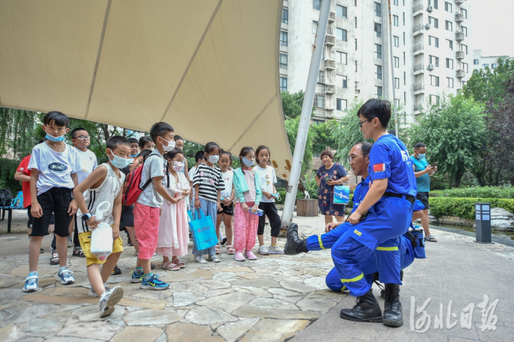 河北秦皇岛：假日安全记心上