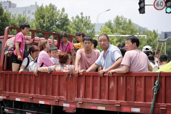 阳光明媚 雨灾后正在逐步恢复的新乡