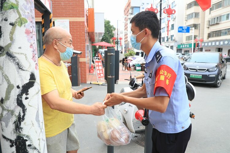 奔赴“疫”线 河南省公安厅120名民警下沉到11个社区