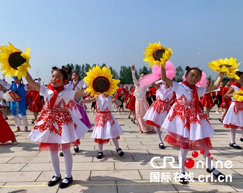 【河南原创】河南鲁山：端午节千人共舞 纪念屈原 弘扬家国情怀