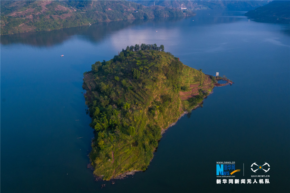 航拍三峡蓄水175米 云阳高阳平湖云雾朦胧