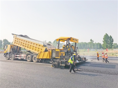 【汽车-图片】郑州市重点公路项目建设加速推进