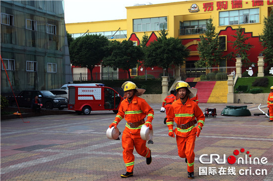 已过审【法制安全】微型消防站比武大擂台走进两江新区金山街道