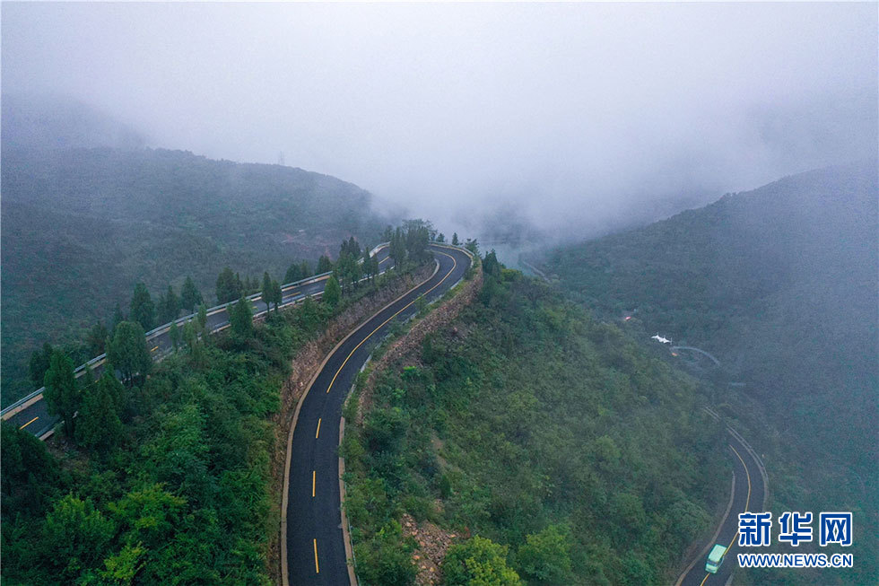 云雾潭溪山 独属于初秋的奇观！