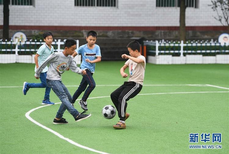 教育部：保障学生每天校内校外各1个小时体育活动