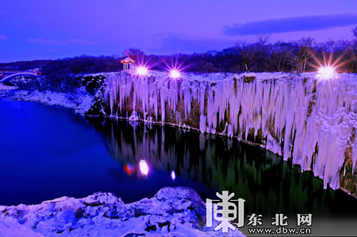 镜泊湖今冬八大核心旅游产品掀起冬季冰雪旅游热潮