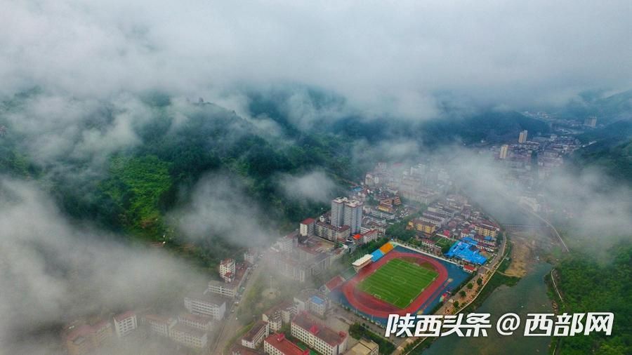 秦岭腹地 雨后佛坪姿态万千