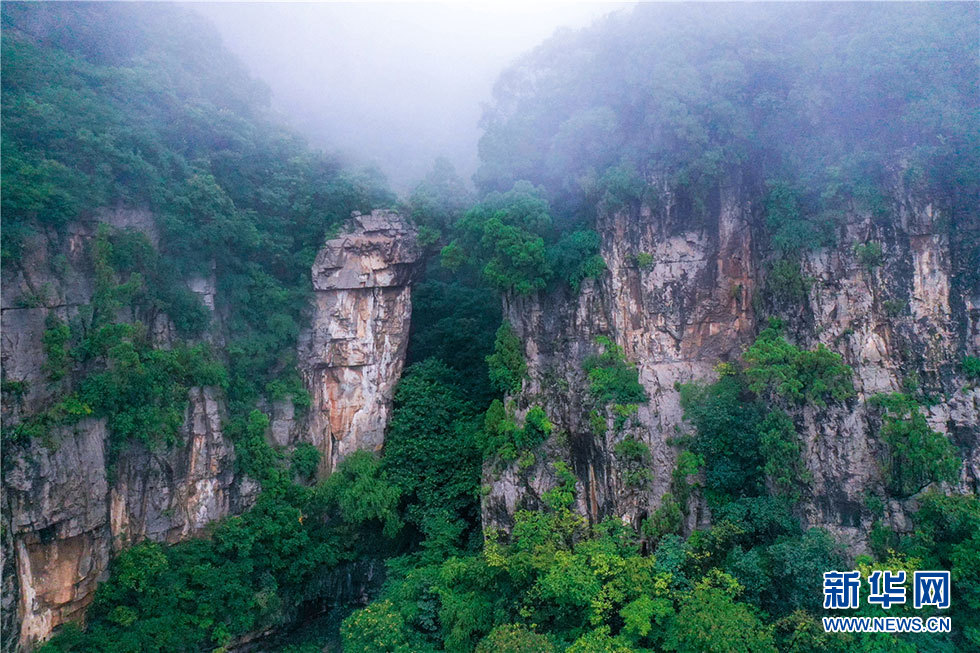 云雾潭溪山 独属于初秋的奇观！