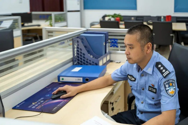 【原创】重庆市大渡口区民警朱翔：永不停歇的“陀螺”警长_fororder_图片1