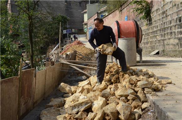 【区县联动】【梁平】梁平柏家镇修建环湖路 打造美丽家园