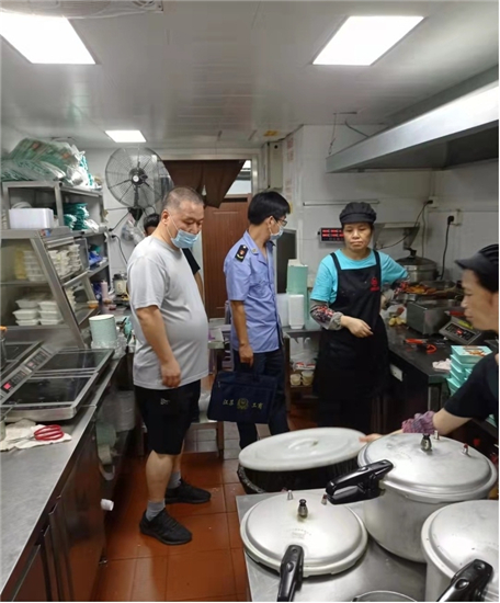 无锡市梁溪区上马墩街道：守住食品安全底线 保障群众饮食安全_fororder_图片1