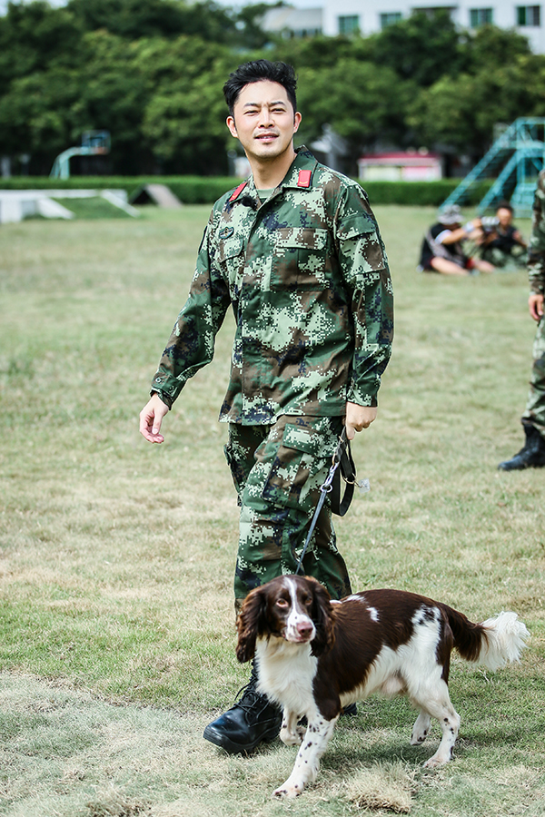 奇兵神犬赵一诺冠军图片