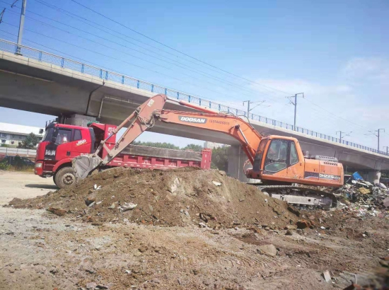 长春西客站周边140处违建房屋被拆除