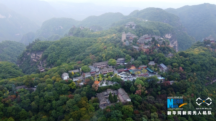 崆峒山“烟雨图”：翠峰古建“隐”云海_fororder_4