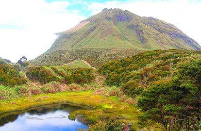 菲律宾最高峰发生林火 上千登山客紧急疏散(图)